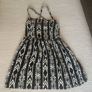Abercrombie & Fitch Black and White Pleated Mini Sundress